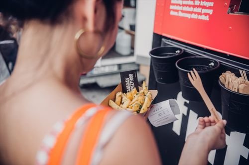 Frittenwerk Foodtruck beim Lauf in der Bonner Rheinaue